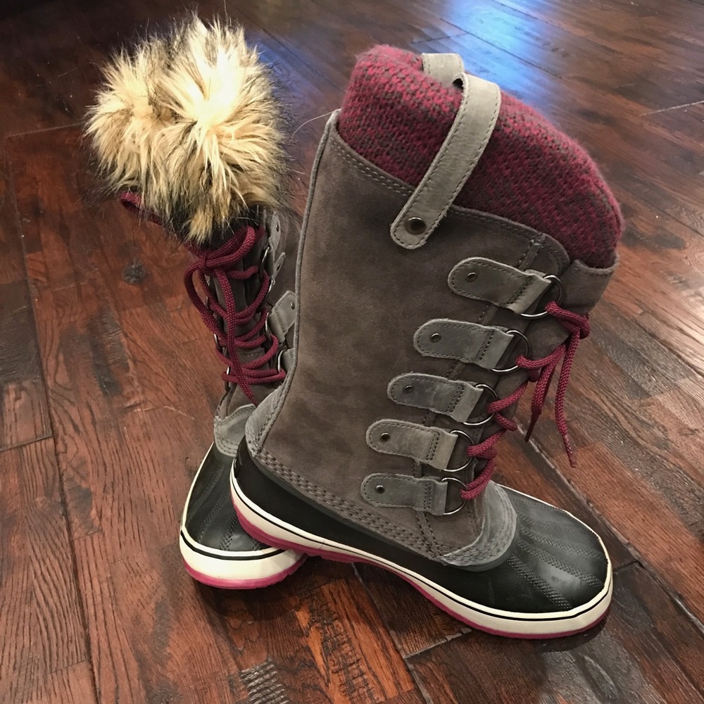 Sorel Women's Winter Boots - Gray and Burgundy
